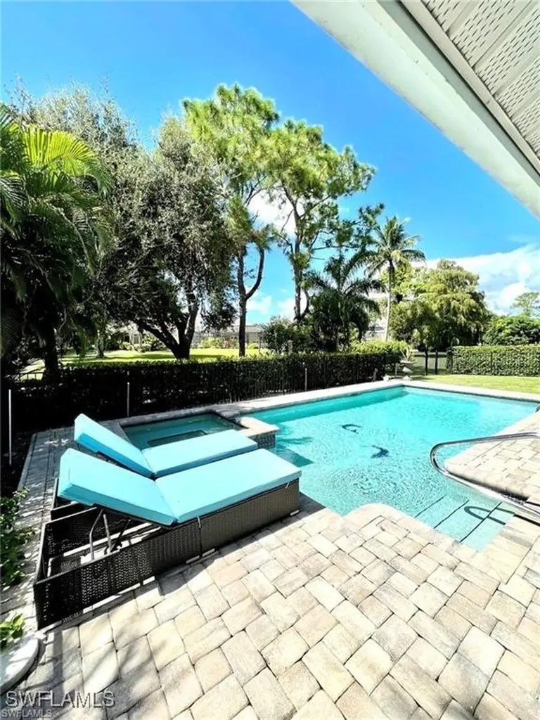 121 Lambton Lane Naples FL 34104