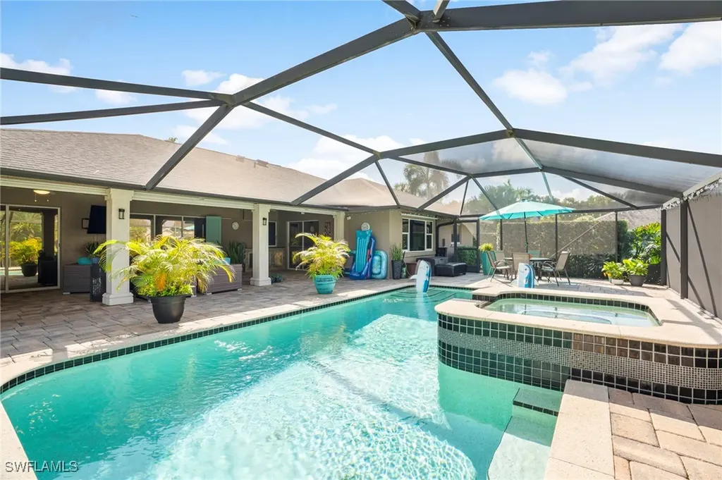 101 Muirfield Circle Naples FL 34113