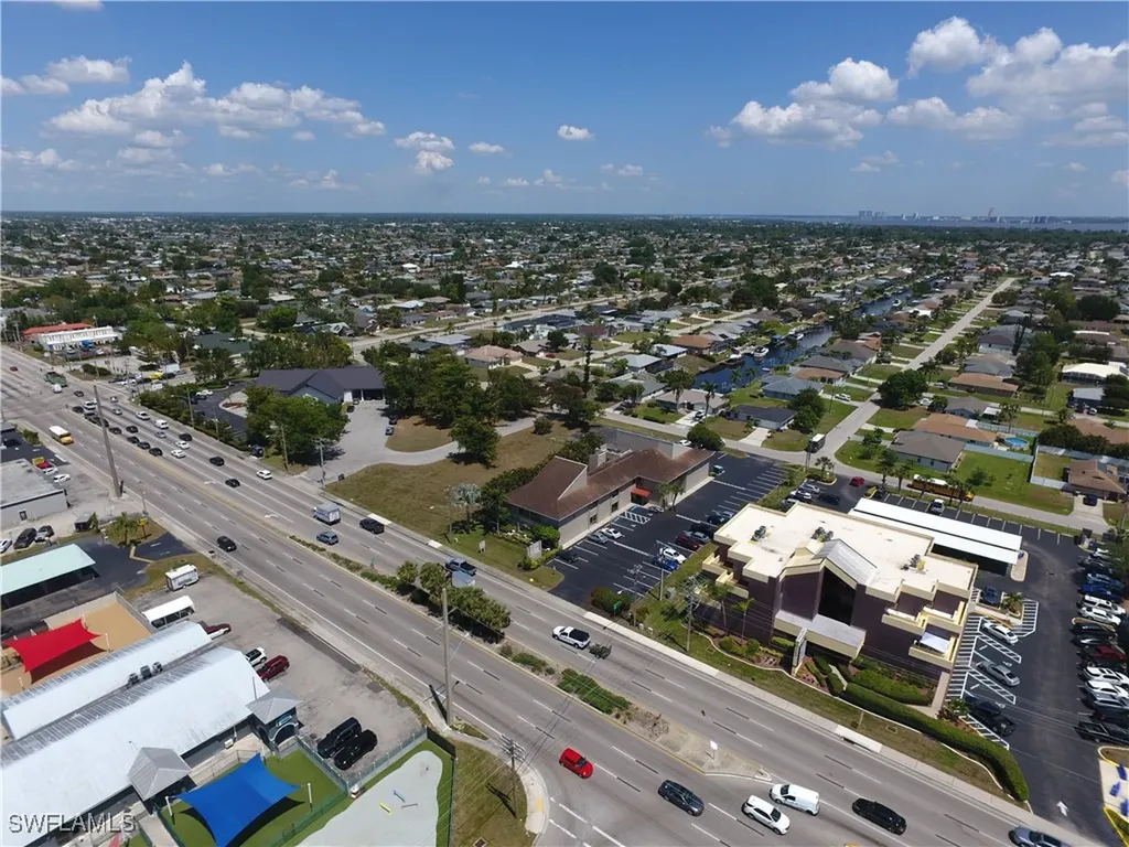 923 Del Prado Boulevard S Cape Coral FL 33990