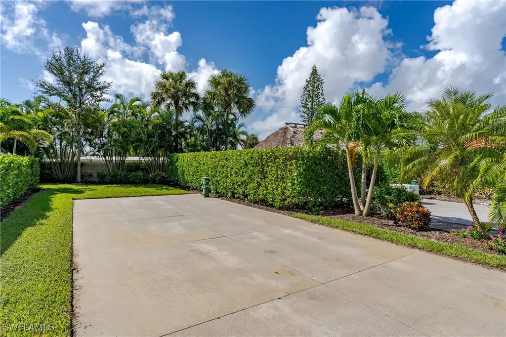 13491 Snook Circle Naples FL 34114