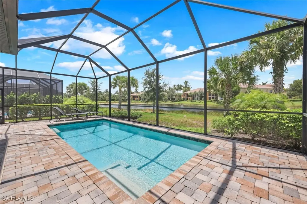 2729 Amaranda Court Naples FL 34114