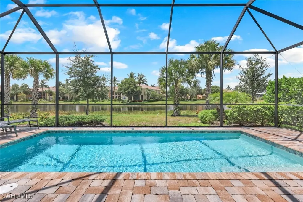 2729 Amaranda Court Naples FL 34114