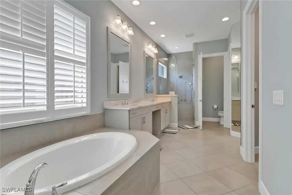 6007 Barthelemy Avenue Naples FL 34113