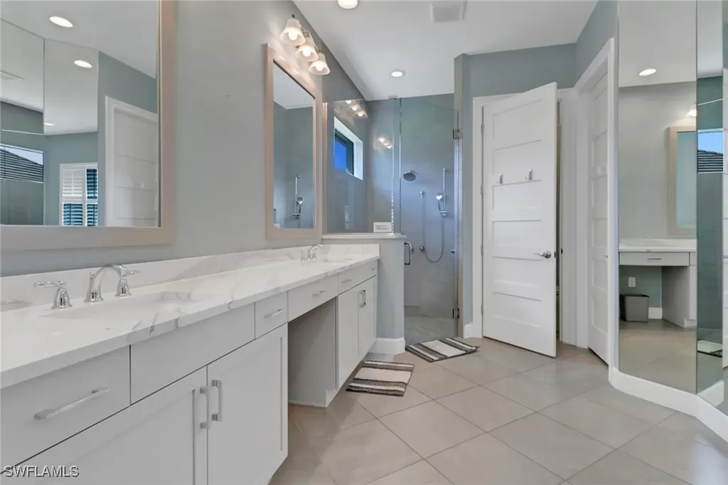6007 Barthelemy Avenue Naples FL 34113