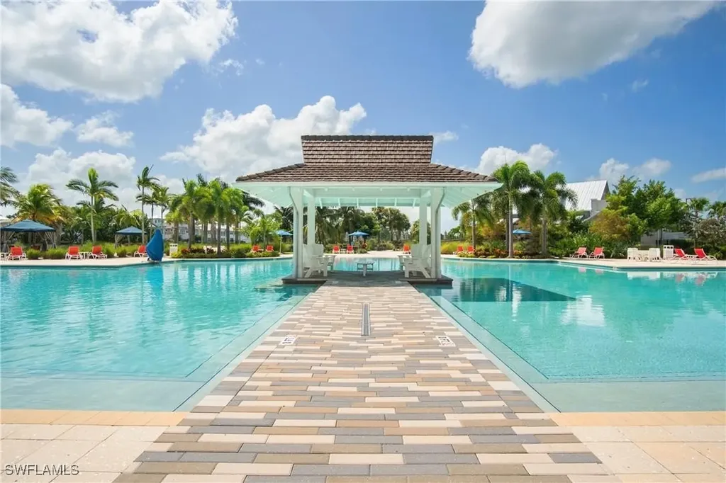 6007 Barthelemy Avenue Naples FL 34113