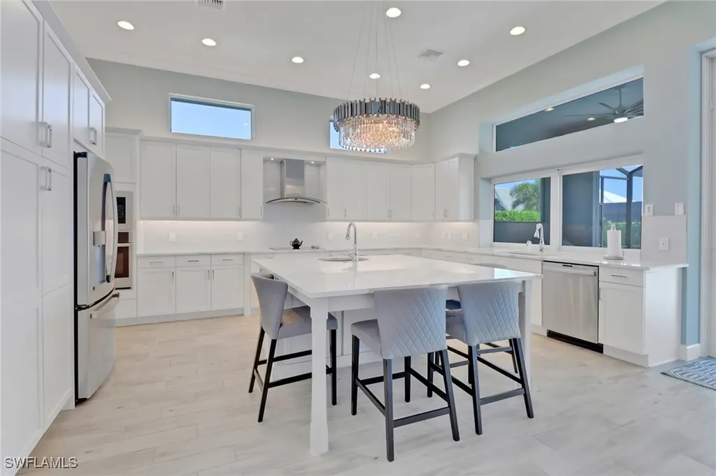 6007 Barthelemy Avenue Naples FL 34113