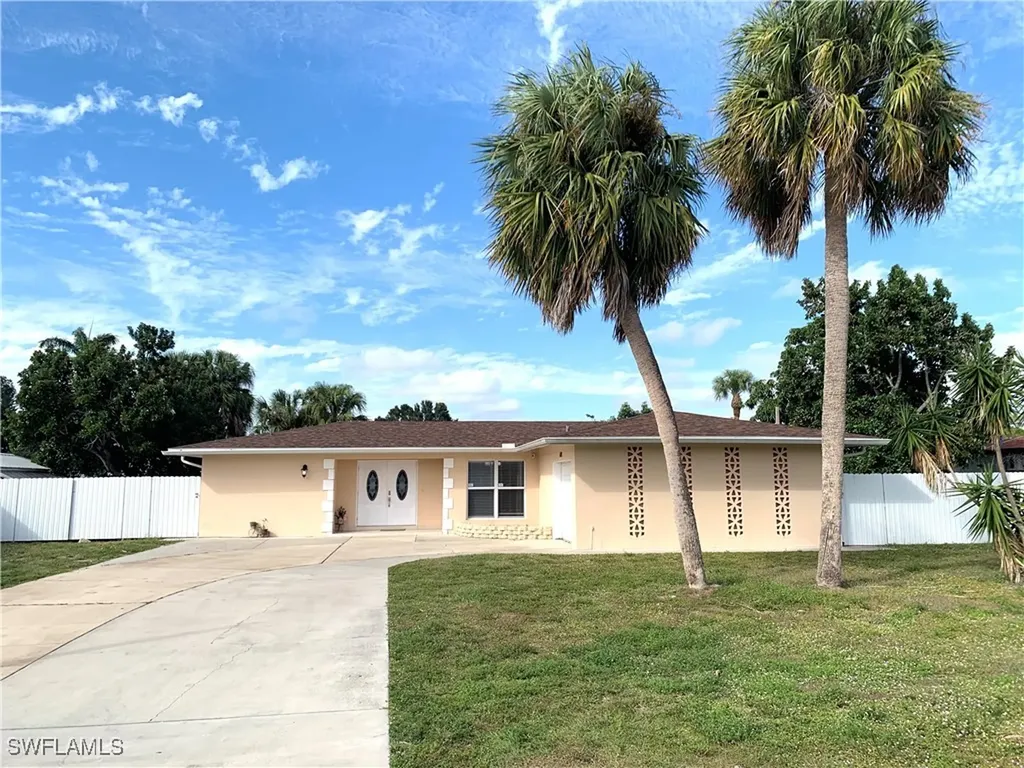 4401 20th Place SW Naples FL 34116