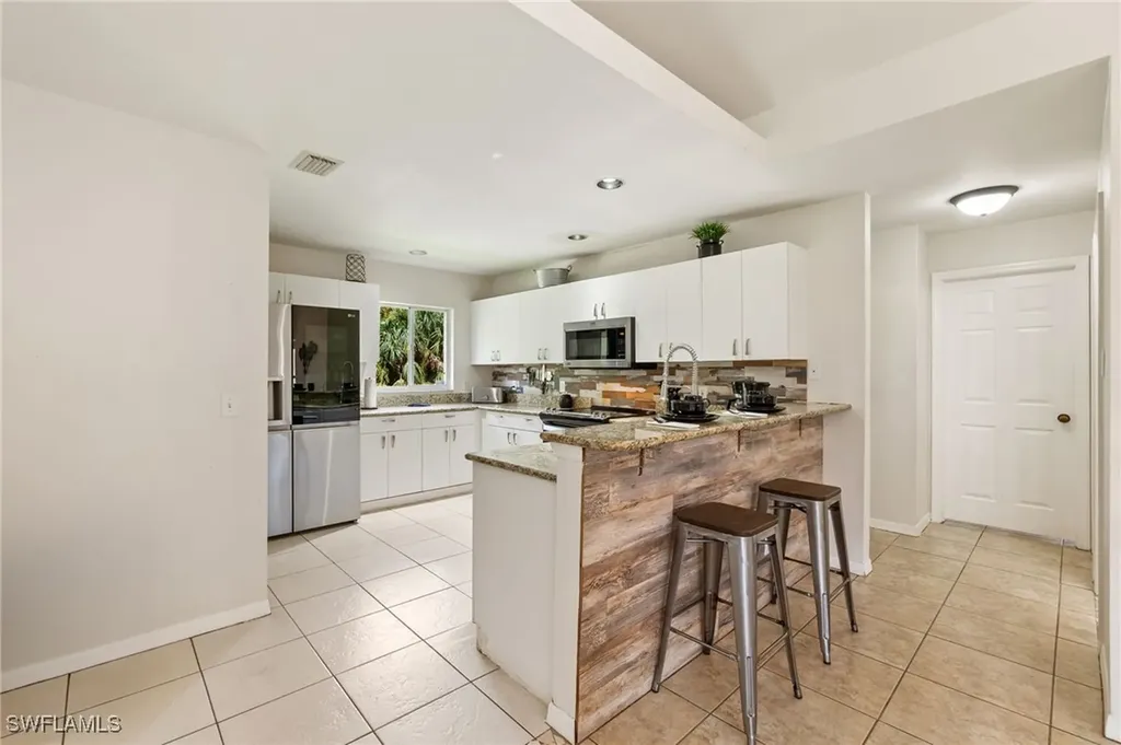 2565 Oil Well Road Naples FL 34120