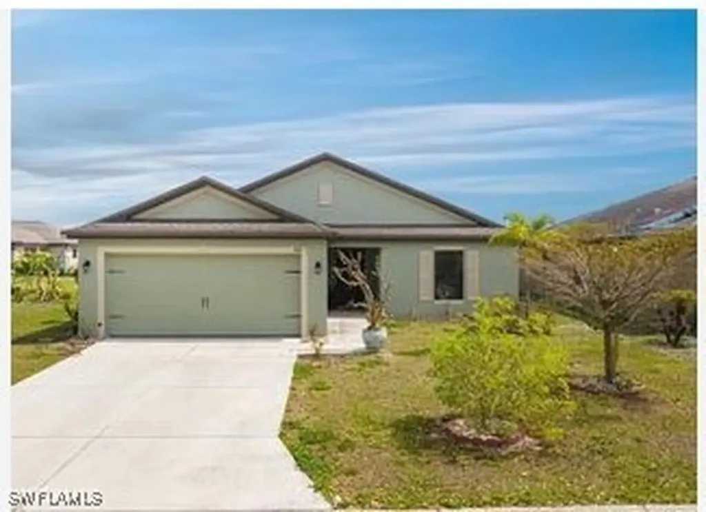 747 Center Lake Street Lehigh Acres FL 33974