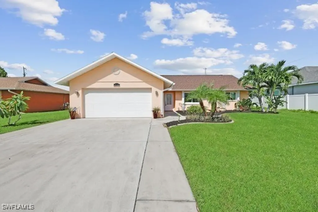 2014 NE 18th Place Cape Coral FL 33909