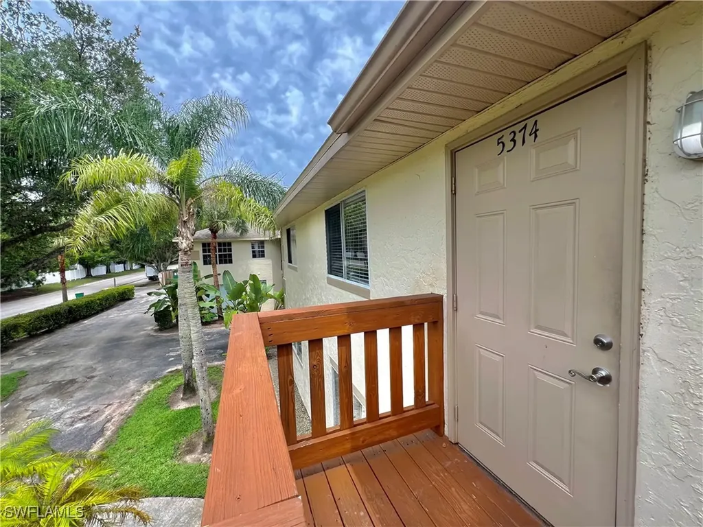5374 16th Place SW Naples FL 34116