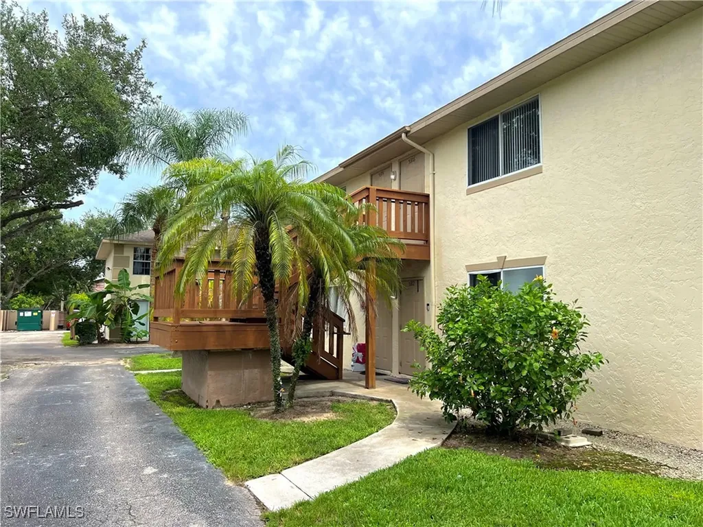 5374 16th Place SW Naples FL 34116