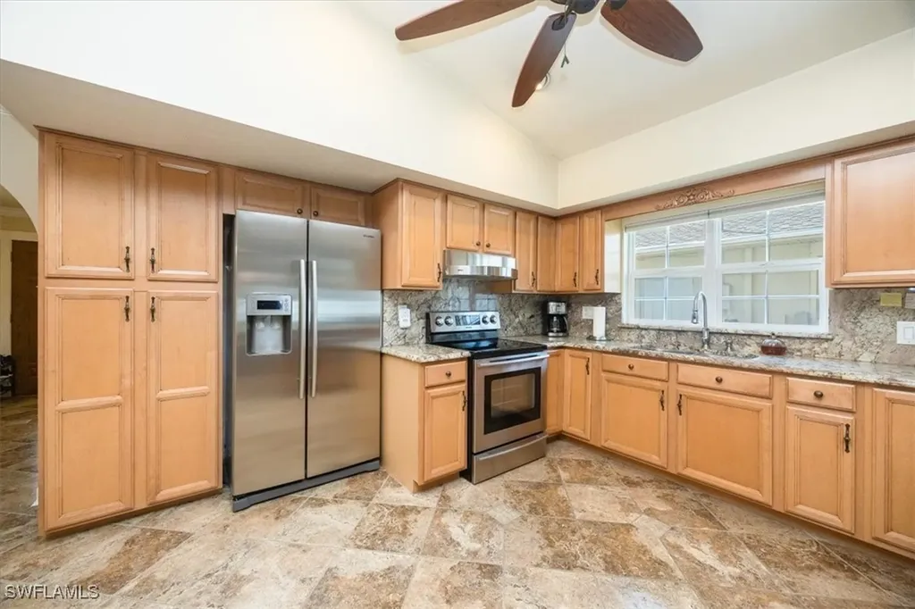 589 98th Avenue N Naples FL 34108