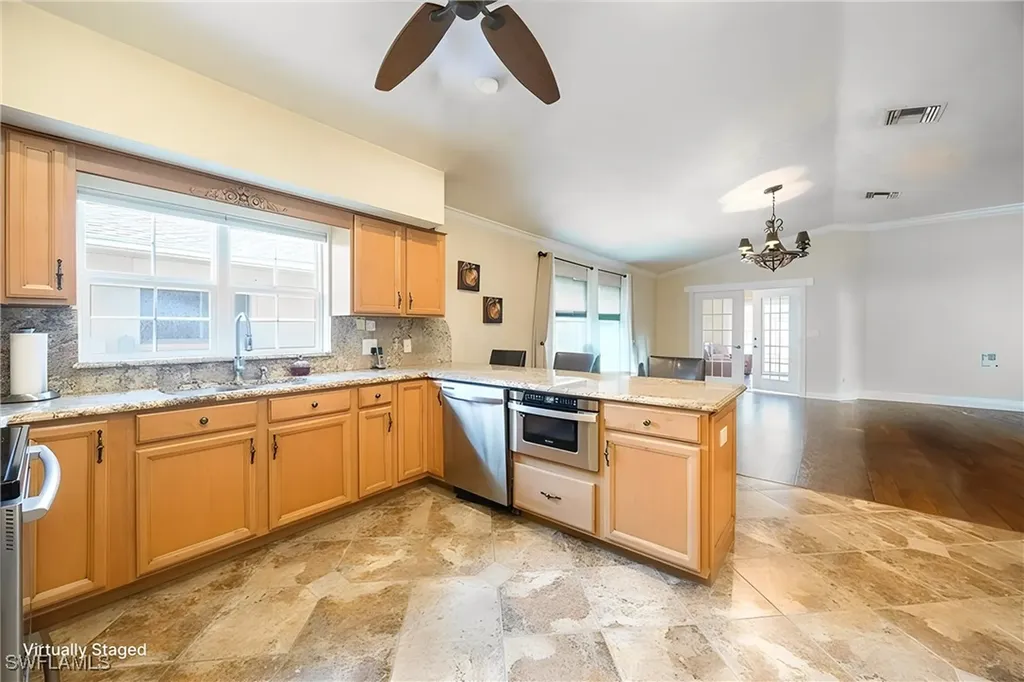 589 98th Avenue N Naples FL 34108