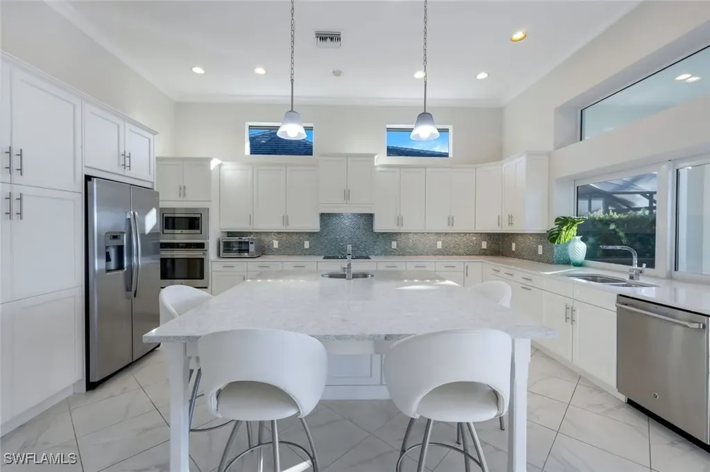 6333 Lyford Isle Drive Naples FL 34113