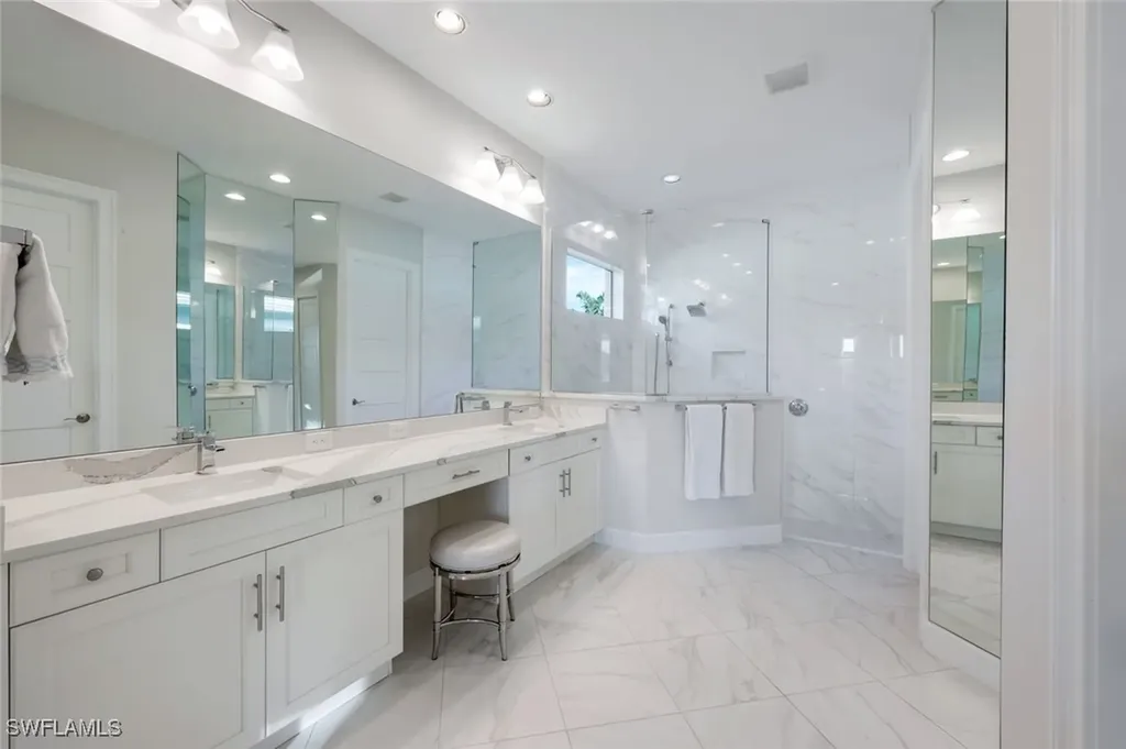 6333 Lyford Isle Drive Naples FL 34113