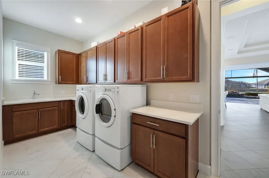 6333 Lyford Isle Drive Naples FL 34113