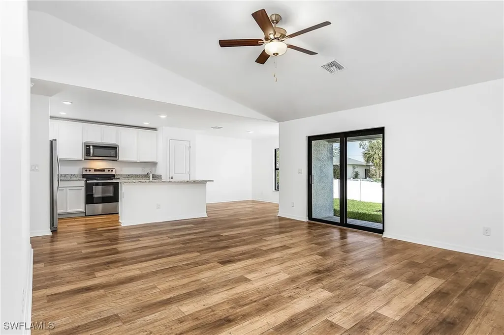 3926 SW Santa Barbara Place Cape Coral FL 33914
