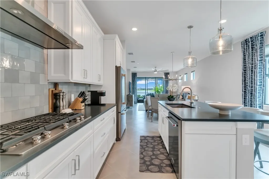 20025 Kingmont Drive Estero FL 33928