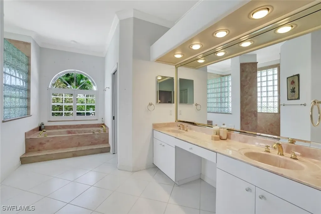 1390 Gulfstar Drive S Naples FL 34112