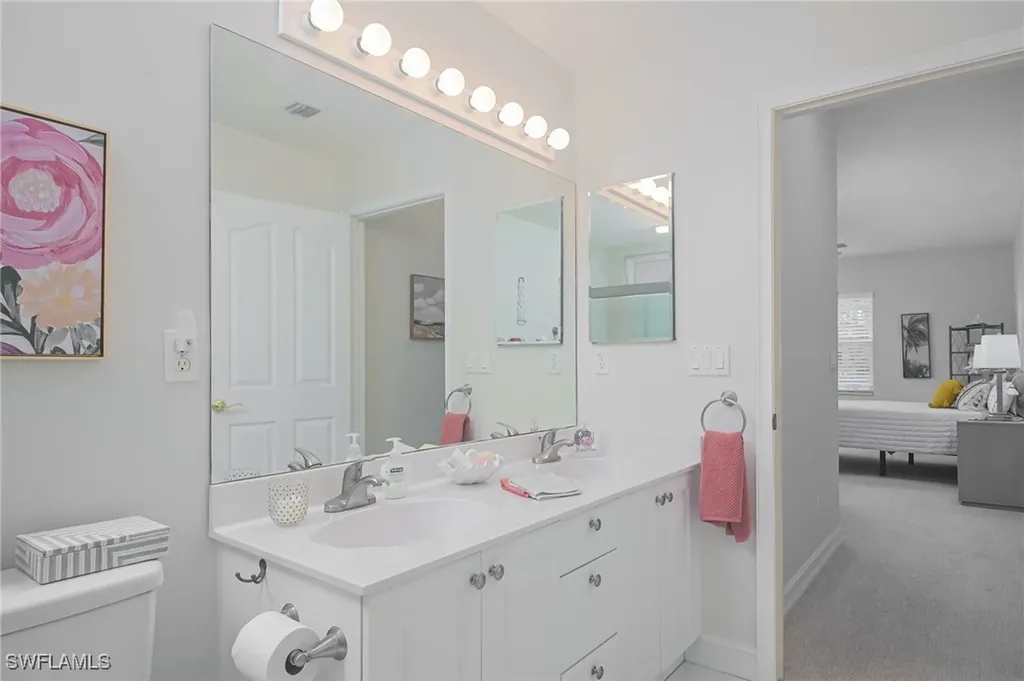 600 Diamond Circle Naples FL 34110