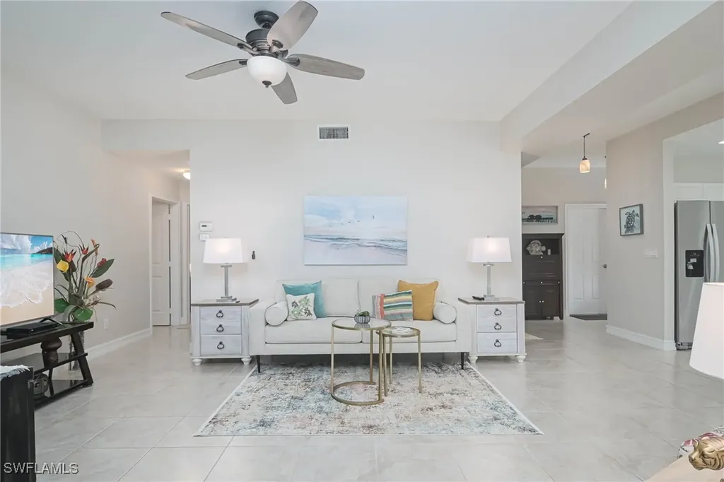 600 Diamond Circle Naples FL 34110