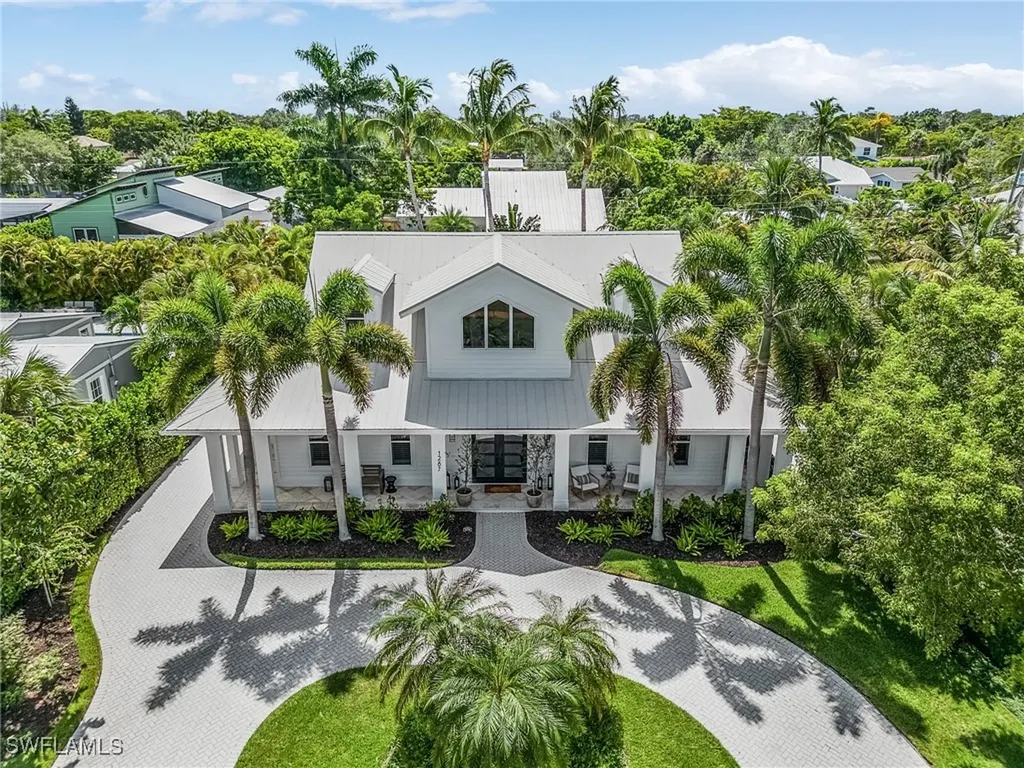 1287 12th Street N Naples FL 34102