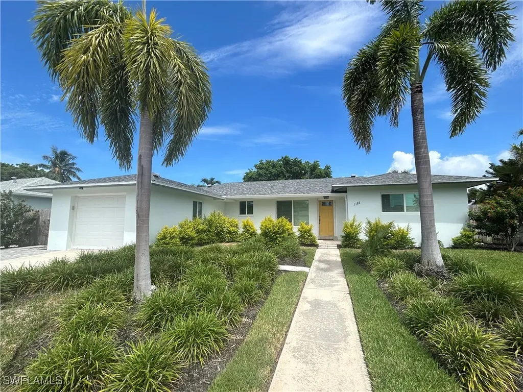 1186 Sunbird Avenue Marco Island FL 34145