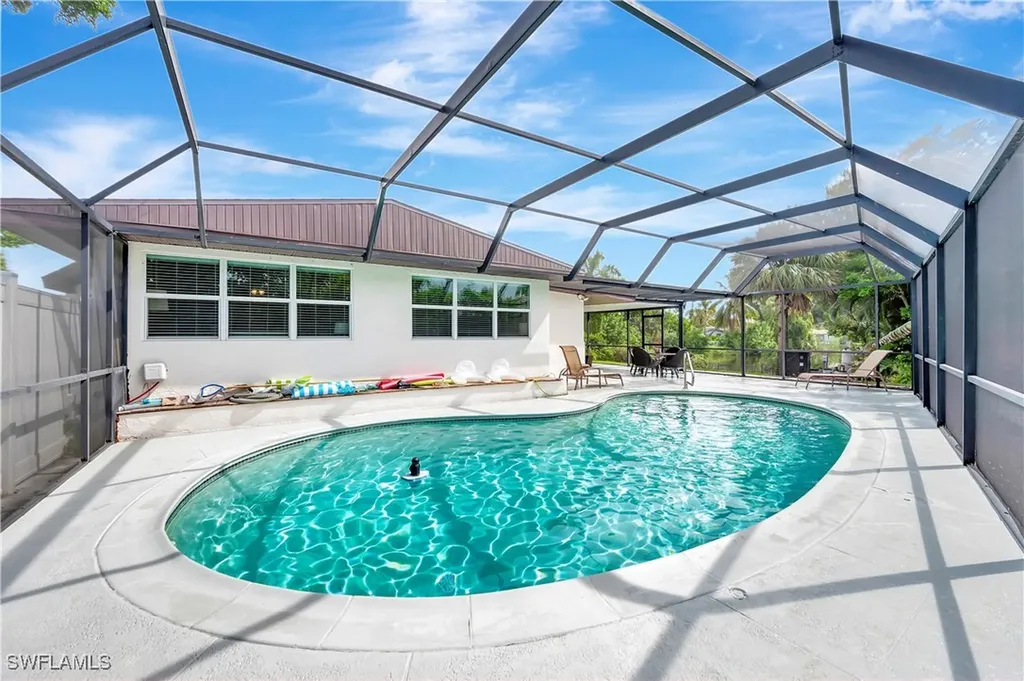 802 8th Court W Naples FL 34108