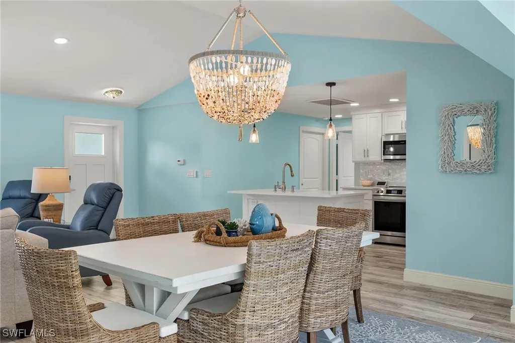 1002 Kings Crown Drive Sanibel FL 33957