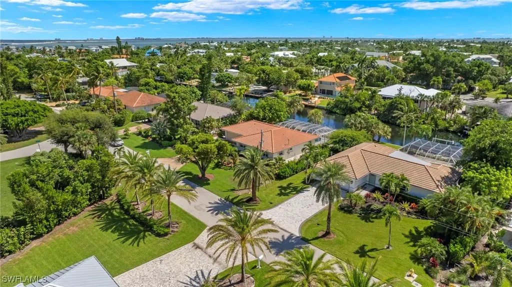 1002 Kings Crown Drive Sanibel FL 33957