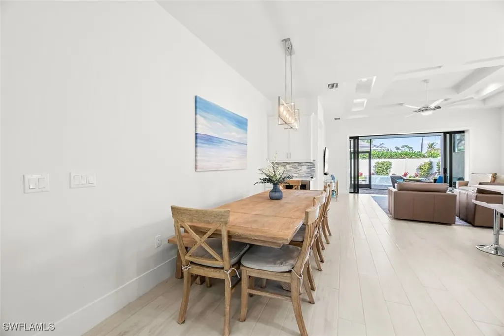 773 93rd Avenue N Naples FL 34108