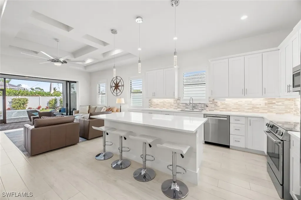 773 93rd Avenue N Naples FL 34108