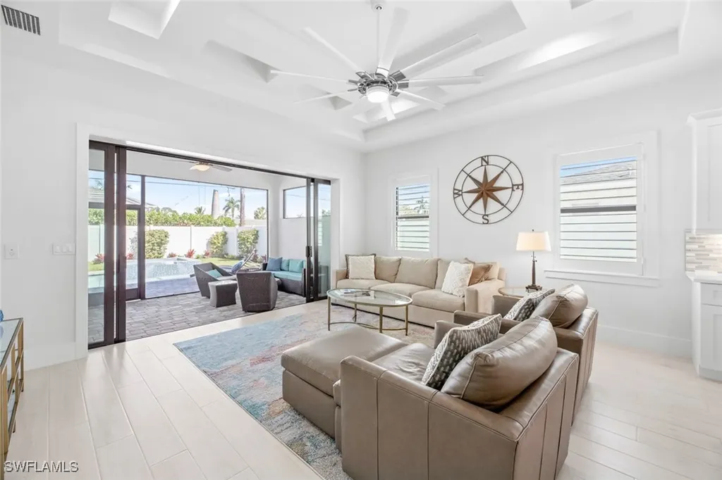 773 93rd Avenue N Naples FL 34108