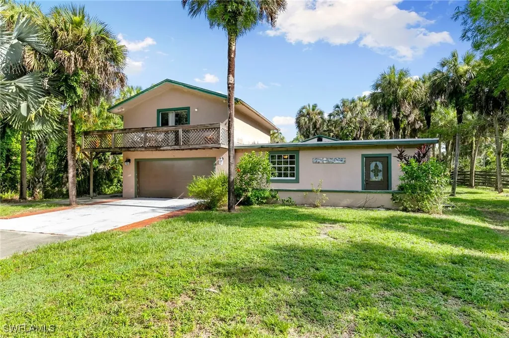 431 12th Avenue NW Naples FL 34120