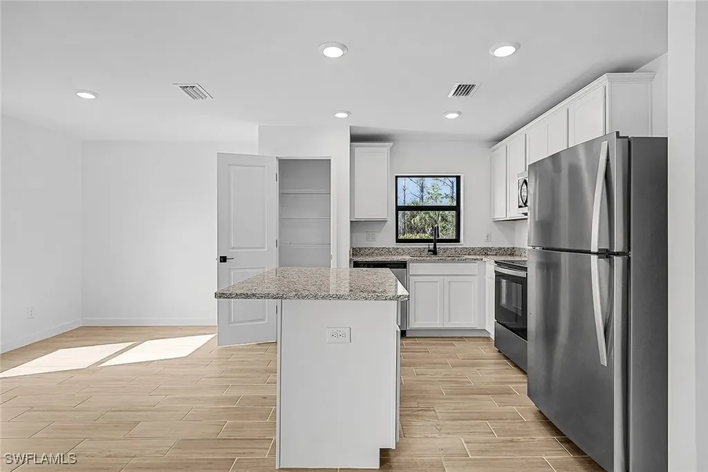 826 Yellowbird Drive Fort Myers FL 33913