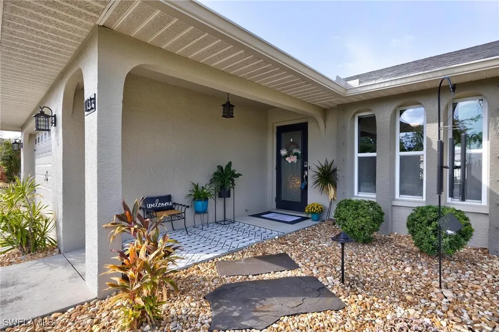 1113 SE 35th Terrace Cape Coral FL 33904