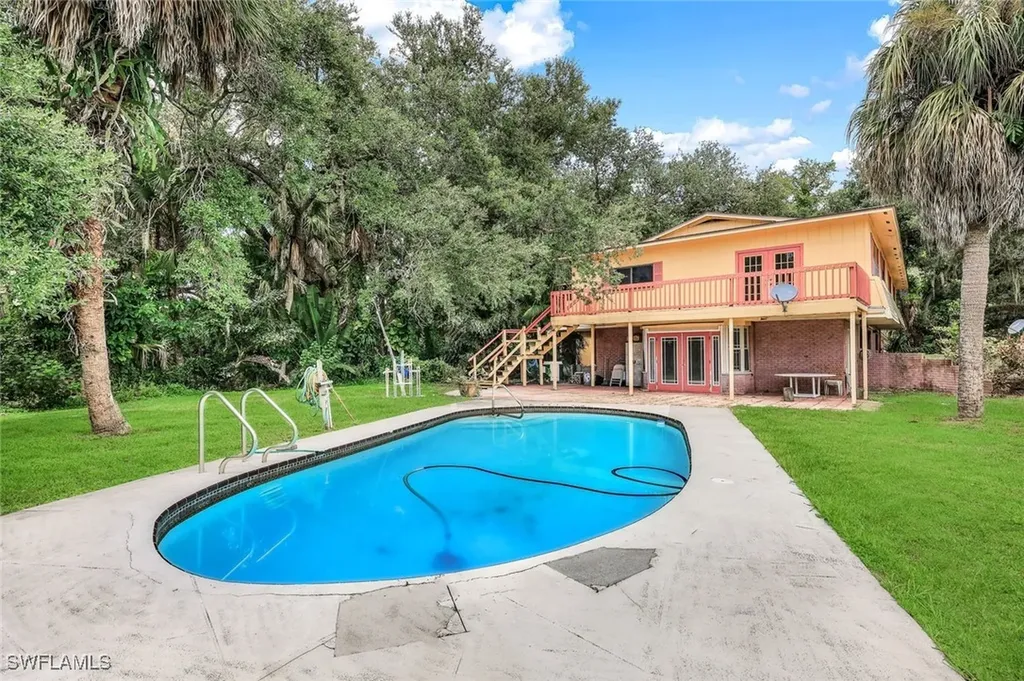 18191 Slater Road North Fort Myers FL 33917