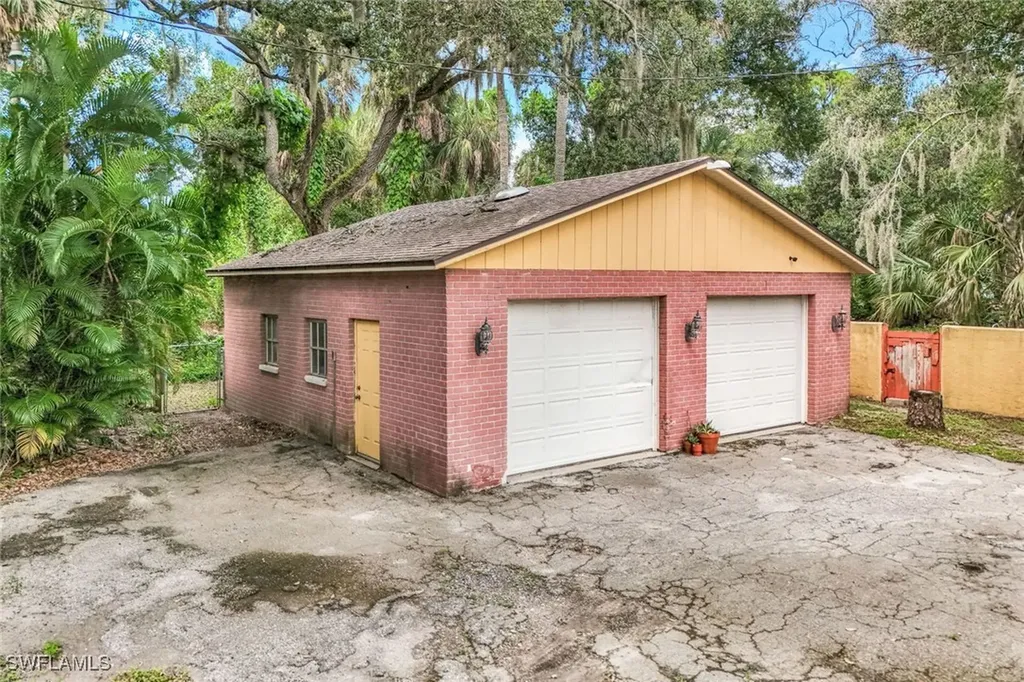18191 Slater Road North Fort Myers FL 33917