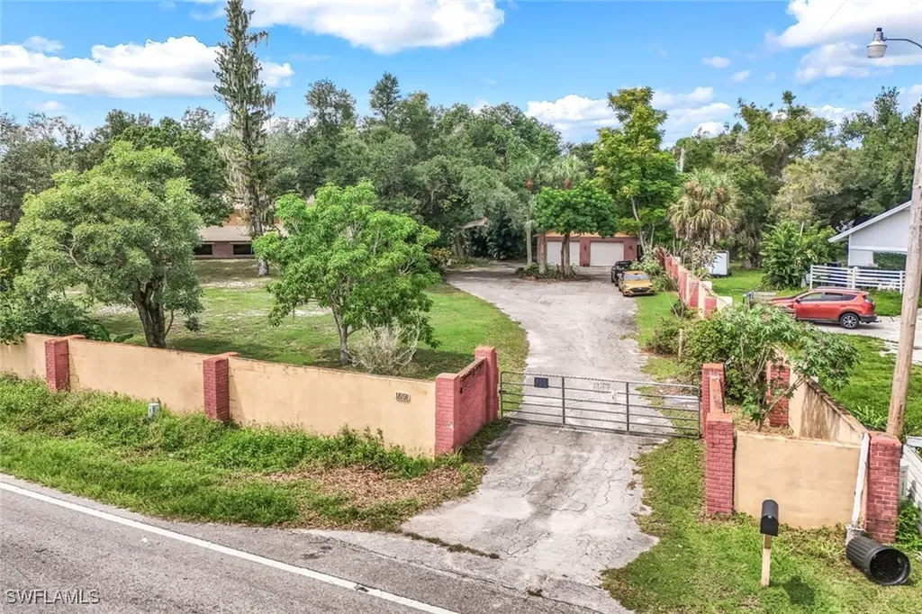 18191 Slater Road North Fort Myers FL 33917