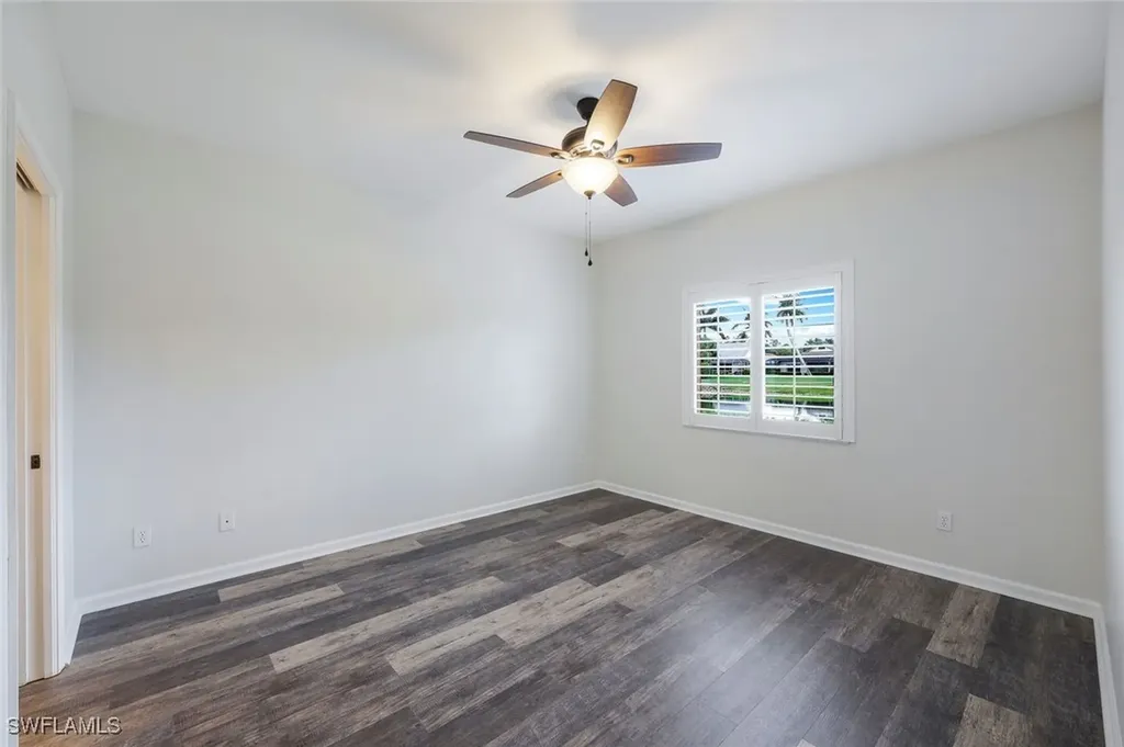 625 Saratoga Circle Naples FL 34104