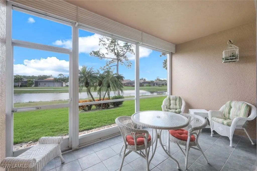 625 Saratoga Circle Naples FL 34104