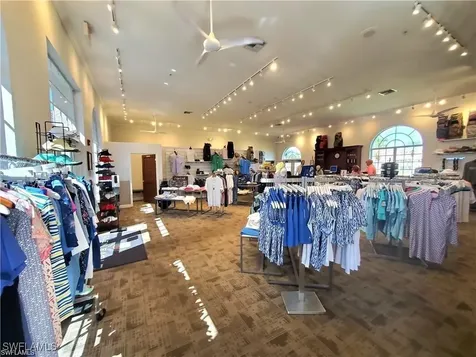 625 Saratoga Circle Naples FL 34104