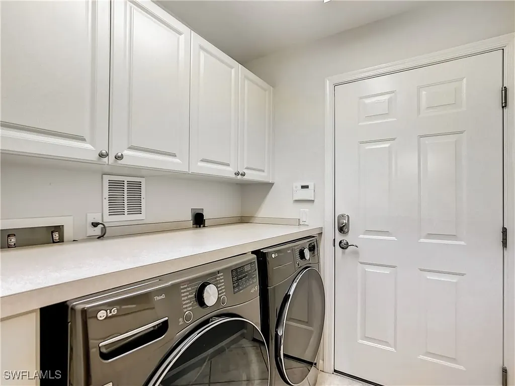 10015 Valiant Court Miromar Lakes FL 33913