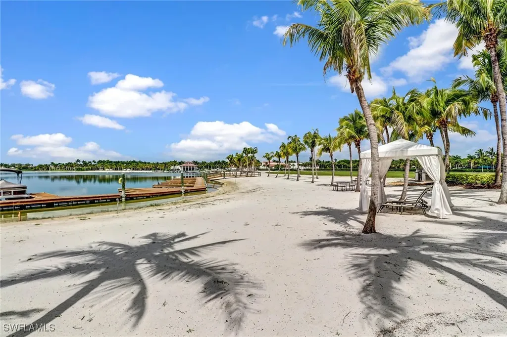 10015 Valiant Court Miromar Lakes FL 33913