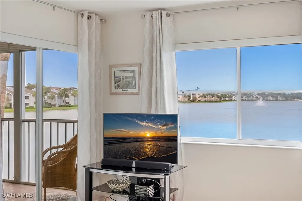 2885 Citrus Lake Drive Naples FL 34109