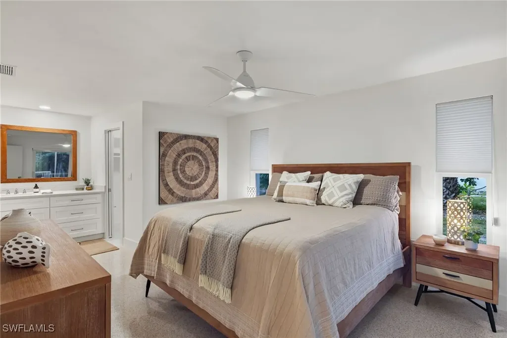 526 N Yachtsman Drive Sanibel FL 33957