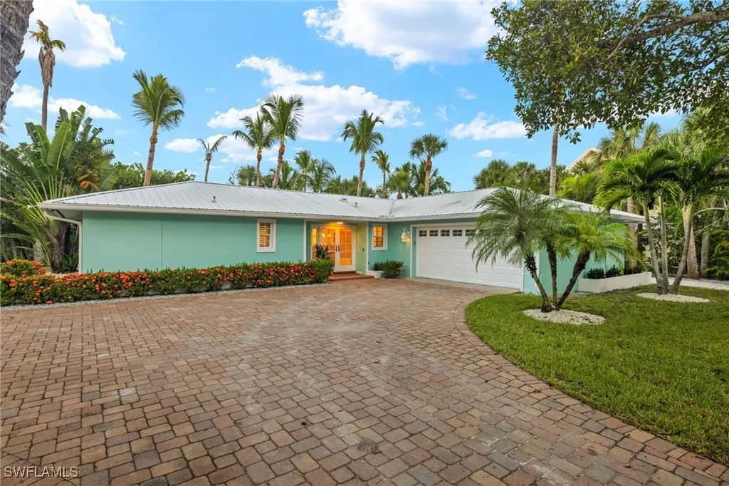 526 N Yachtsman Drive Sanibel FL 33957