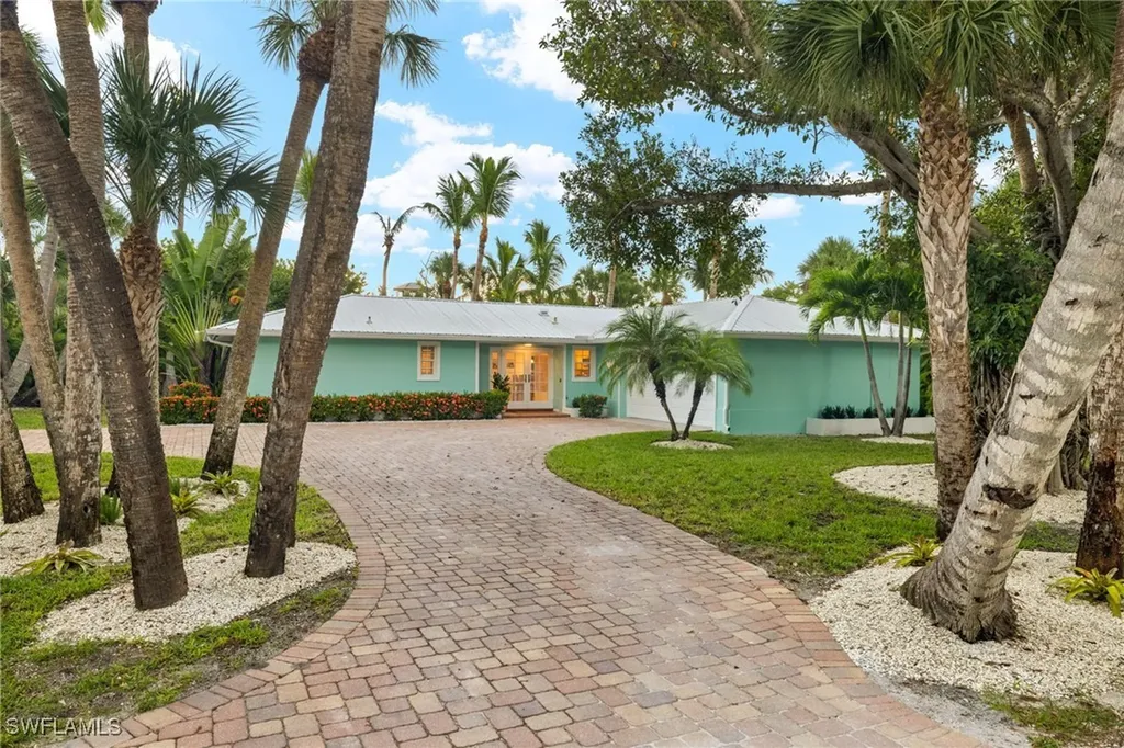 526 N Yachtsman Drive Sanibel FL 33957