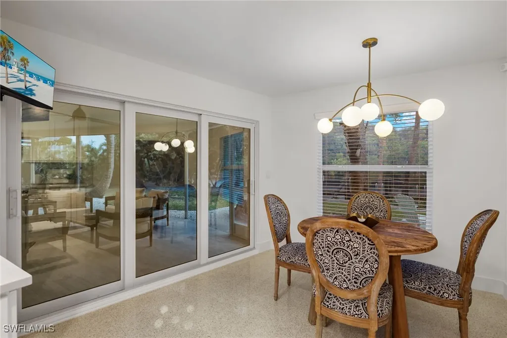 526 N Yachtsman Drive Sanibel FL 33957
